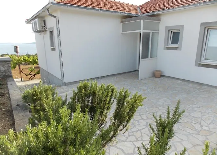 Будинок відпочинку House With A Parking Space Seget Vranjica, - 11696